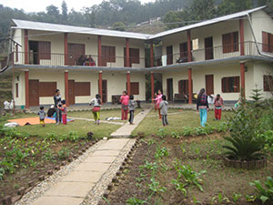 Residencia rural 'Shanda ghaar' construida y gestionada por Educanepal